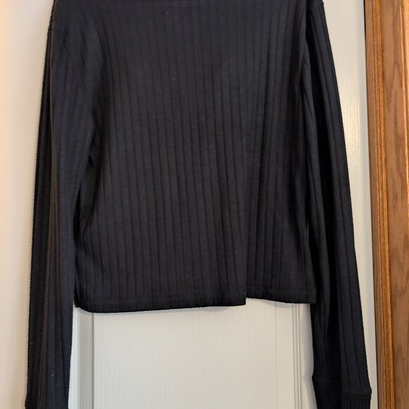 Abercrombie black long sleeve Henley - Picture 5 of 5